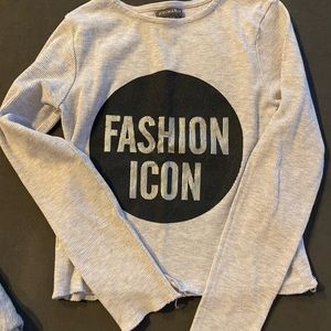 Cute fashion icon shirt. Great condition. Worn a handful of times